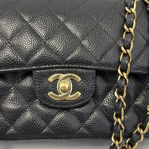 Chanel Small Caviar Classic Flap - Picture 2 of 6